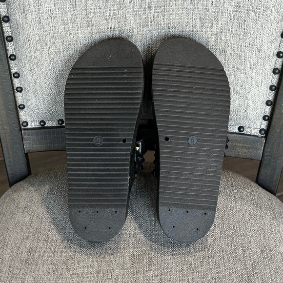 Juicy Couture Black Studded Slide Sandals - Picture 4 of 4